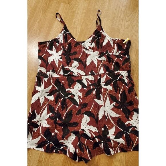 BP. Leaf Print Wrap Front Linen Blend Romper sz 4X - Picture 4 of 11